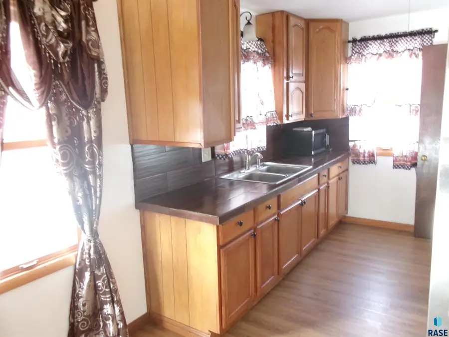 1704 W 10th St St, Sioux Falls, SD 57104 - #3