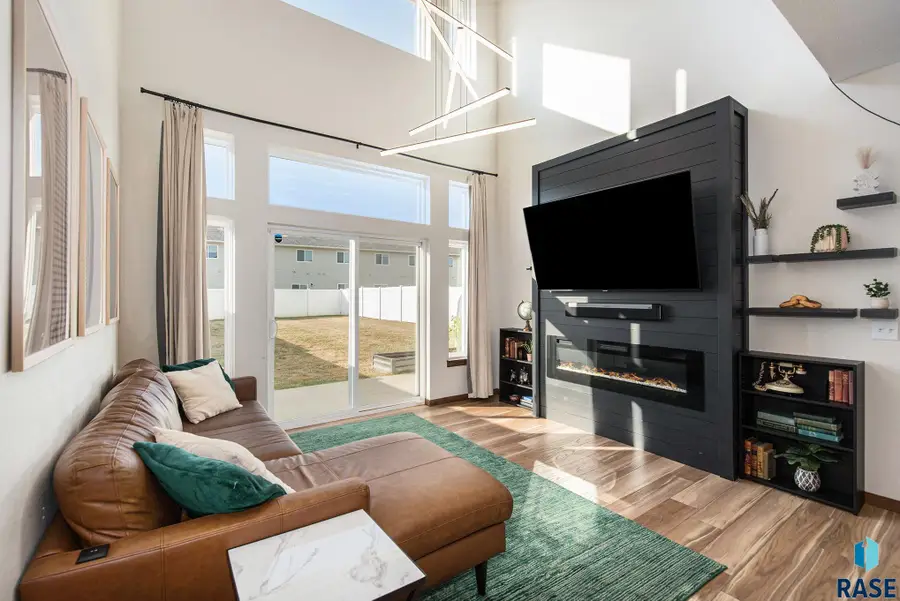 6146 S Alki Pl, Sioux Falls, SD 57108 - #3