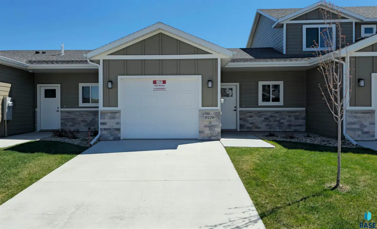 9209 W Ark Pl, Sioux Falls, SD 57106 - #1