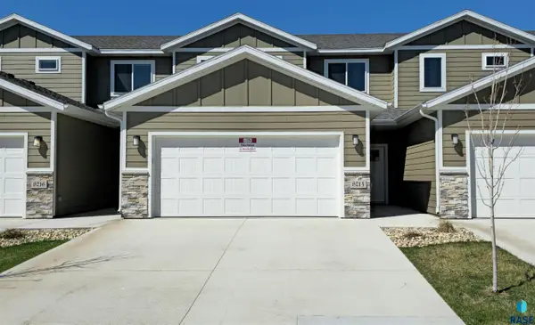 9214 W Ark Pl, Sioux Falls, SD 57106