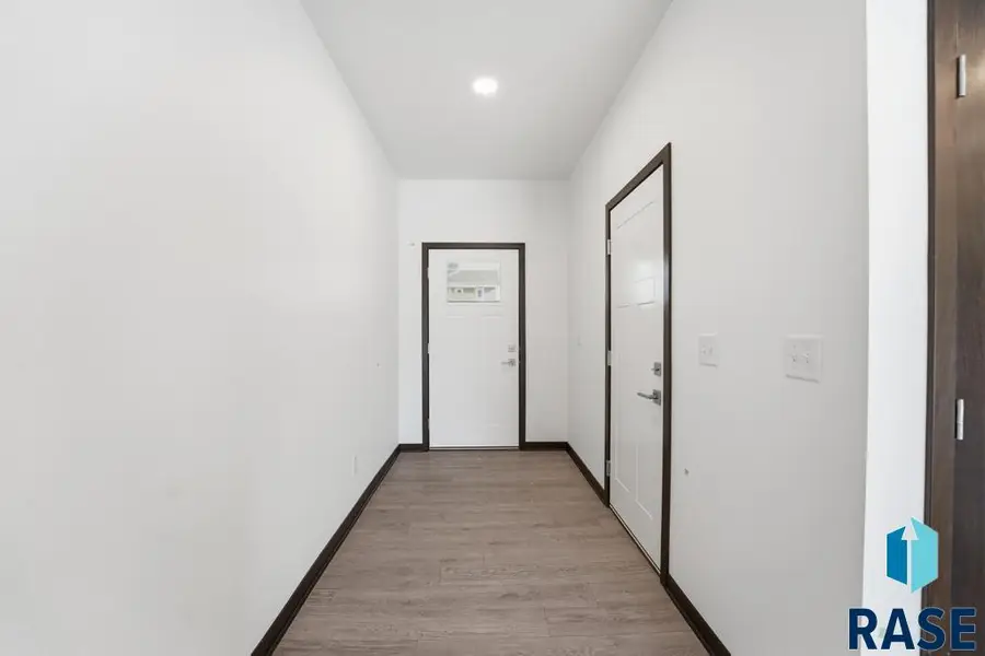 9214 W Ark Pl, Sioux Falls, SD 57106 - #3