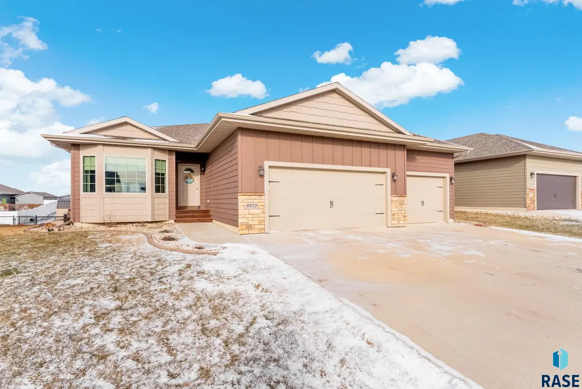9520 W Keyrell Cir, Sioux Falls, SD 57106 - #1