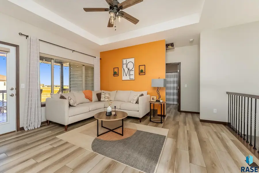 9520 W Keyrell Cir, Sioux Falls, SD 57106 - #2