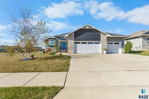 6500 E Steamboat Trl, Sioux Falls, SD 57110