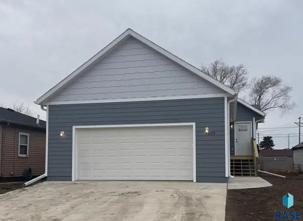 1323 N Spring Ave, Sioux Falls, SD 57104