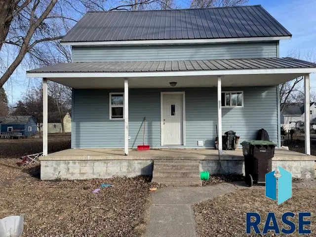 104 S Cherry St, Inwood, IA 51240 - #1