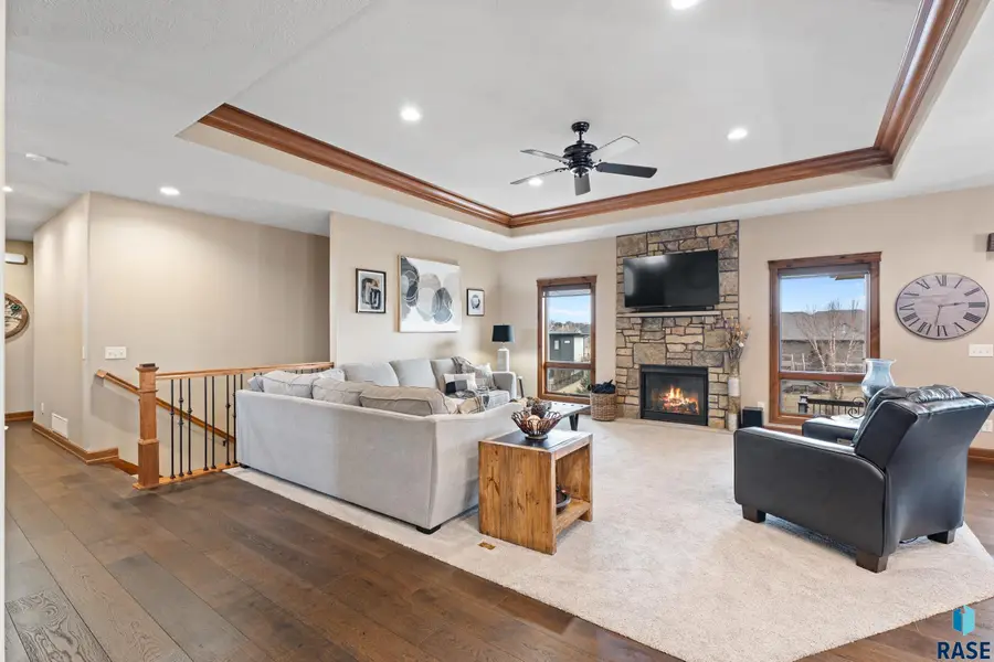 6300 S Hemingstone Trl, Sioux Falls, SD 57108 - #2