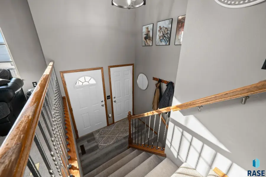 4600 S Grinnell Ave, Sioux Falls, SD 57106 - #2