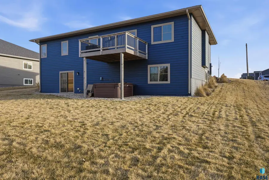 604 Elizabeth Ave, Baltic, SD 57003 - #3