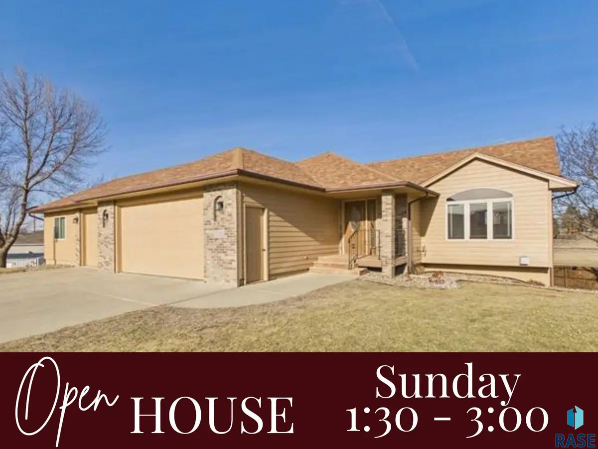 200 S Sunset Dr, Brandon, SD 57005 - #1