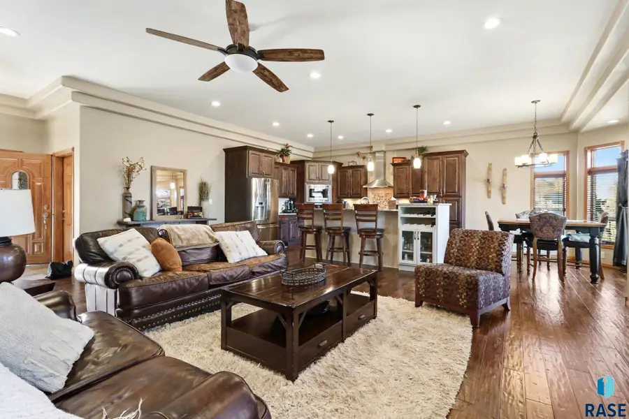 2908 W Auburn Hills St, Sioux Falls, SD 57108 - #3