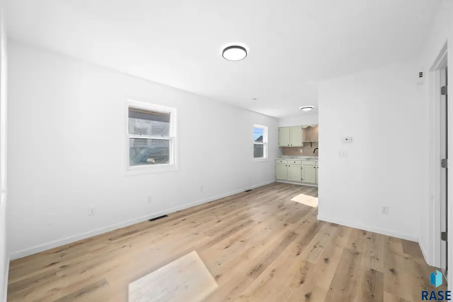 635 N Nesmith Ave, Sioux Falls, SD 57103 - #2