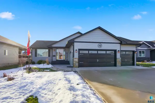 3633 E Brewster St, Sioux Falls, SD 57108