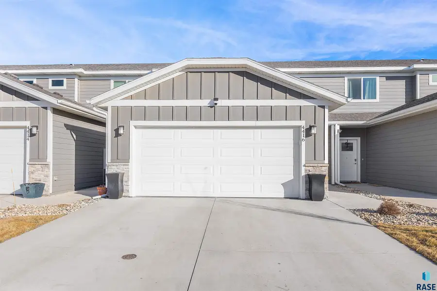 4416 E Whisper Ridge Pl, Sioux Falls, SD 57108 - #2