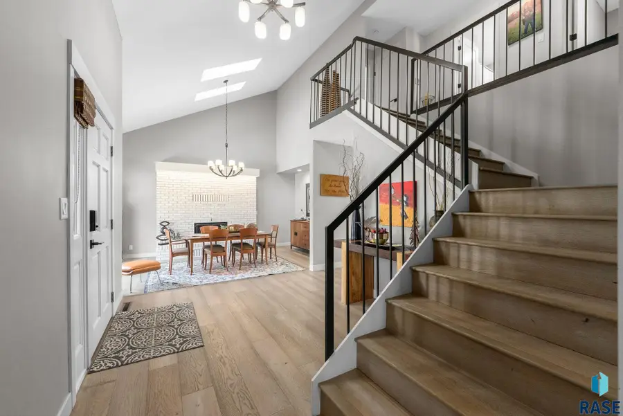 4505 S Southridge Dr, Sioux Falls, SD 57105 - #3