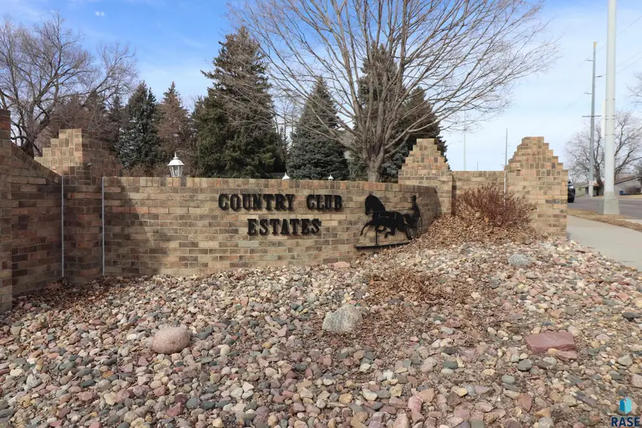 2904 W 33rd St #123, Sioux Falls, SD 57105 - #2