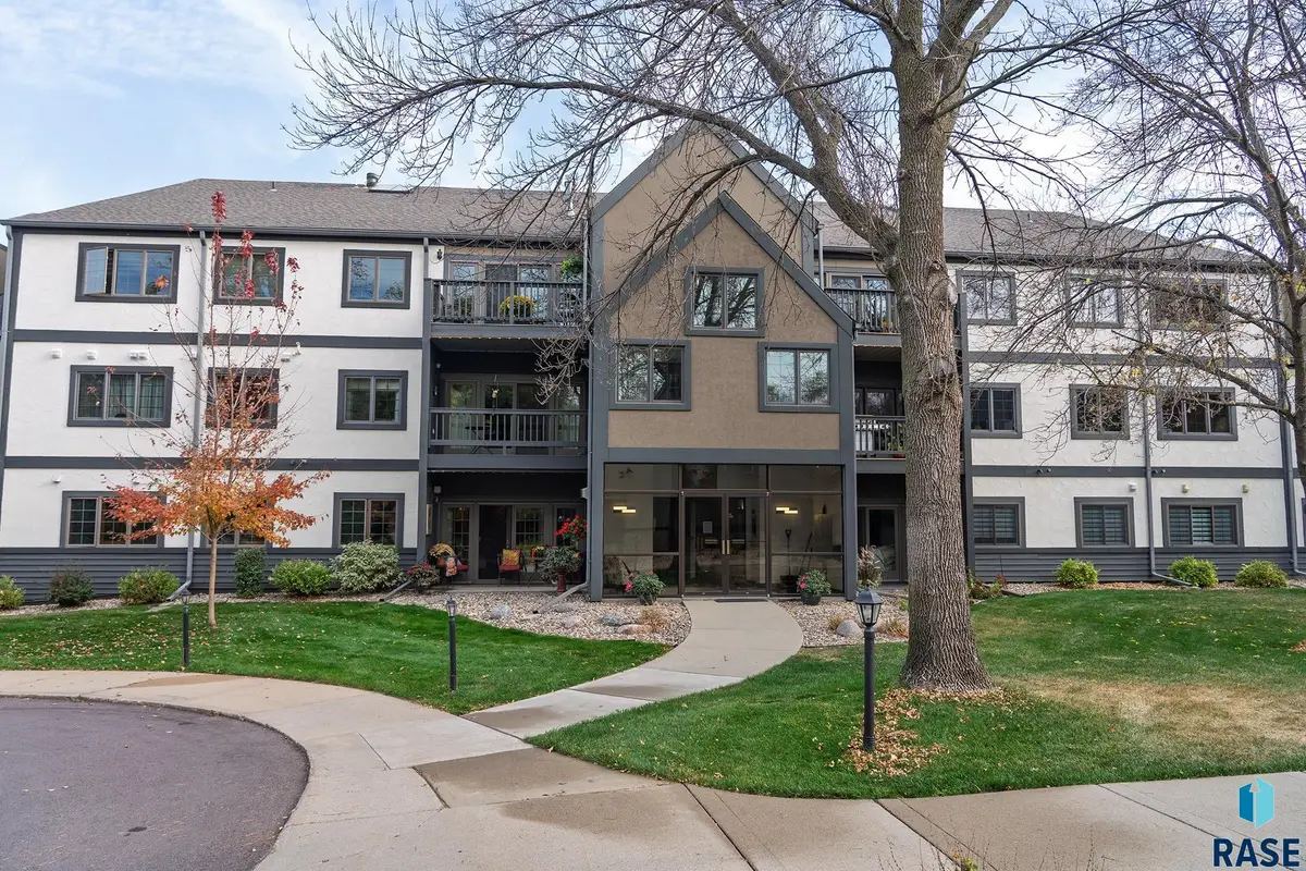 4204 S Minnesota Ave #103, Sioux Falls, SD 57105 - #1