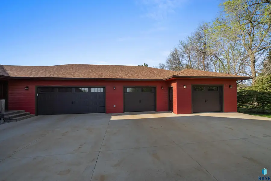 48190 265th St, Brandon, SD 57005 - #3