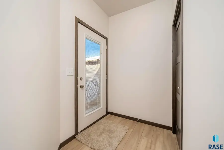 6142 S Bison Pl, Sioux Falls, SD 57108 - #3