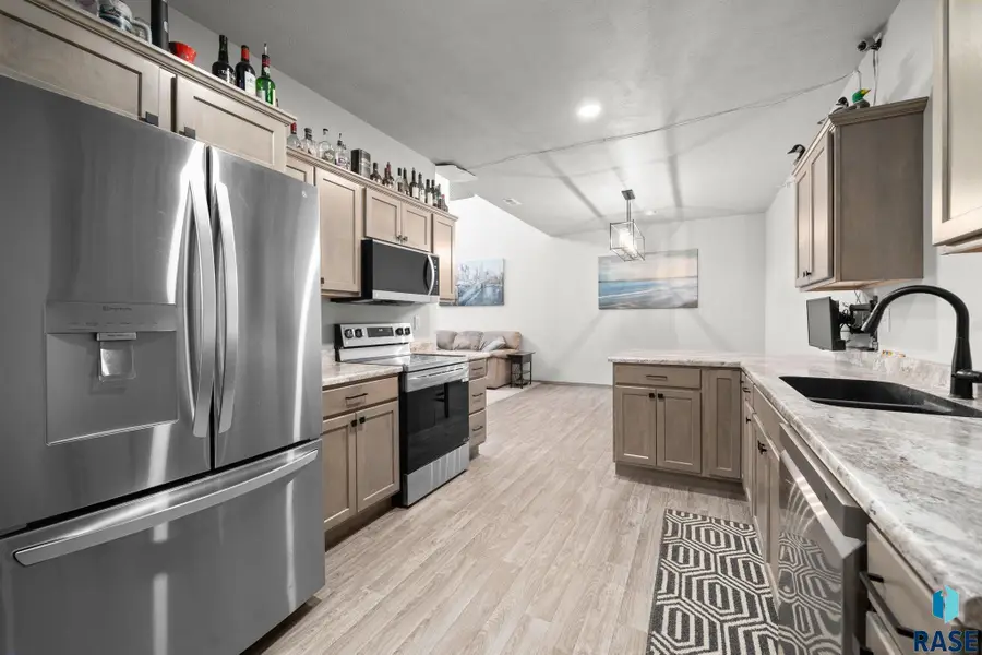 7705 S Townsley Ave #3, Sioux Falls, SD 57108 - #3