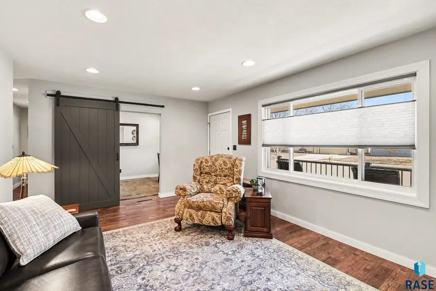 5205 S Danberry Dr, Sioux Falls, SD 57106 - #3