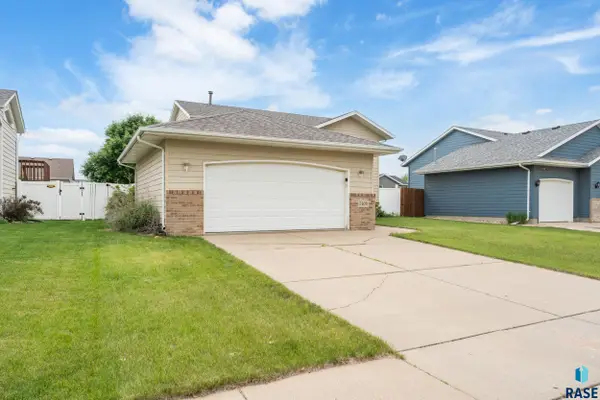 7409 W 51st St, Sioux Falls, SD 57106