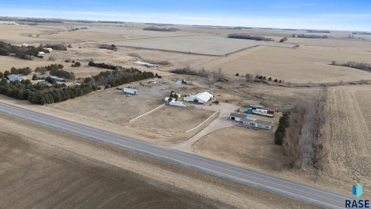 46967 Sd 46 Hwy, Beresford, SD 57004 - #1