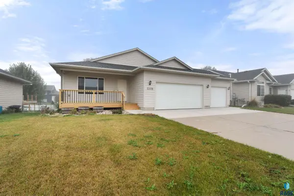 5209 S Mayo Ave, Sioux Falls, SD 57106