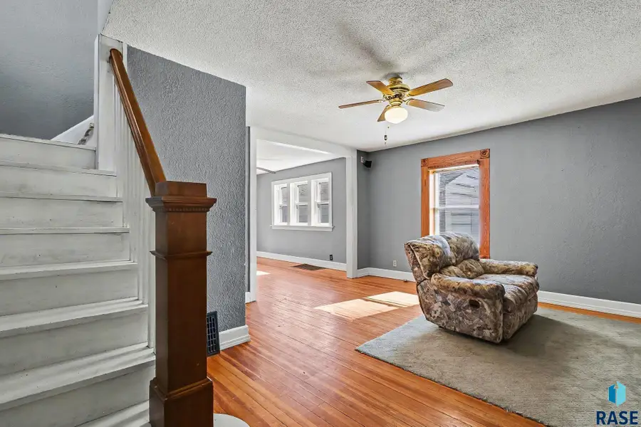 706 N French Ave, Sioux Falls, SD 57103 - #3