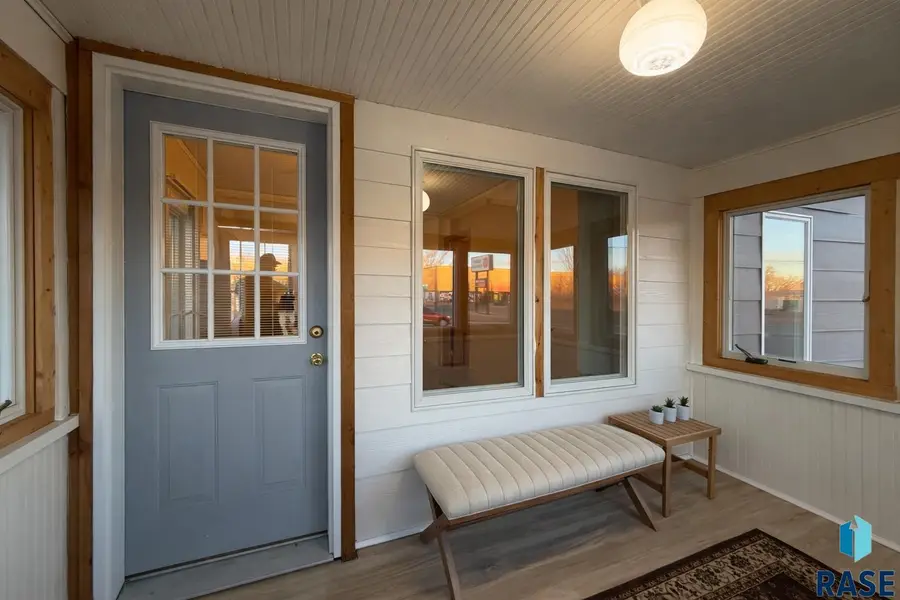 819 N Cliff Ave, Sioux Falls, SD 57103 - #2