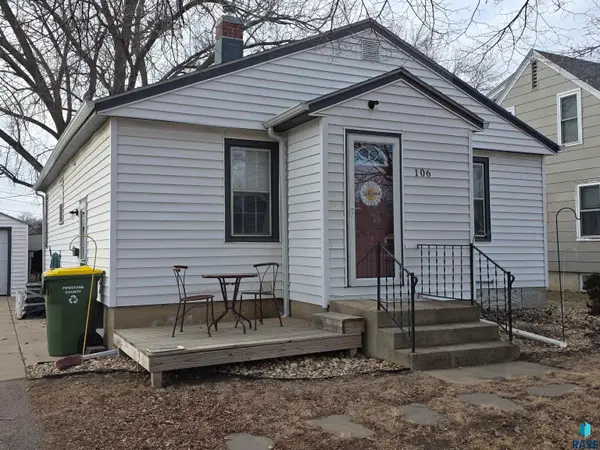 106 8th Ave Ave Sw, Pipestone, MN 56164