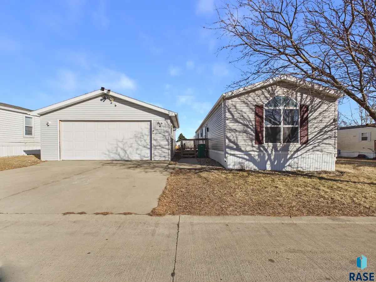 908 N Irene Pl, Sioux Falls, SD 57107 - #1