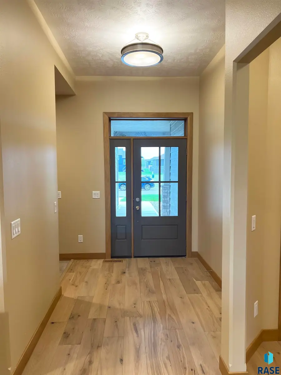 7101 E Copper Stone Cir, Sioux Falls, SD 57110 - #2