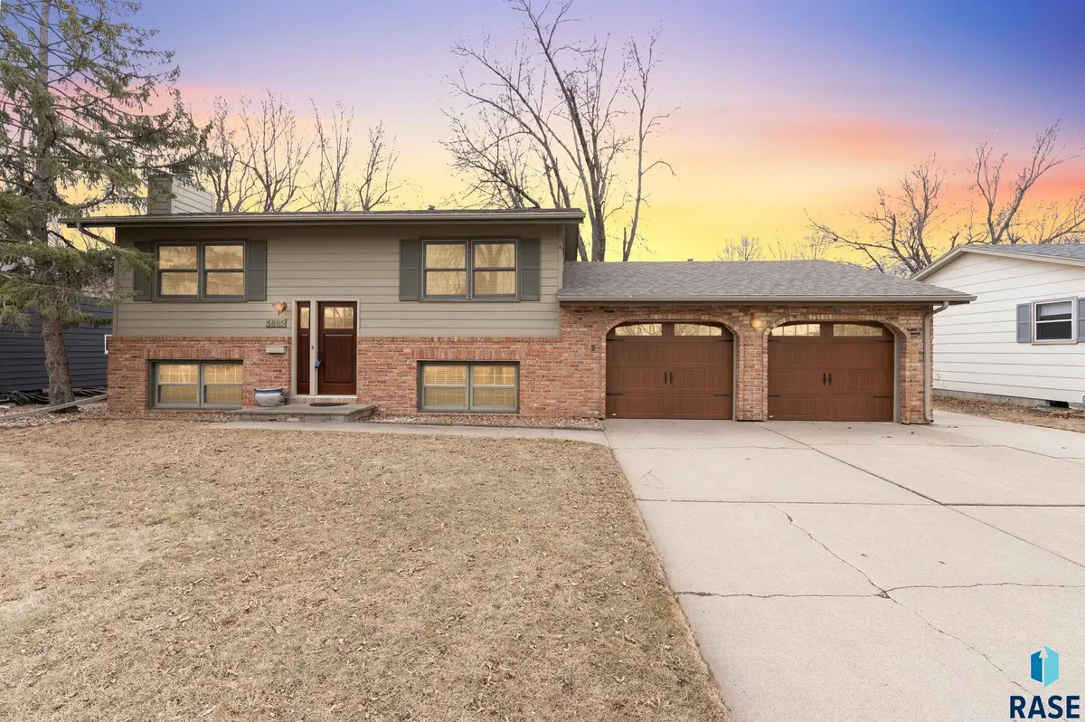 5805 W 50th St, Sioux Falls, SD 57106 - #1