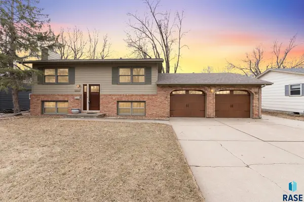 5805 W 50th St, Sioux Falls, SD 57106