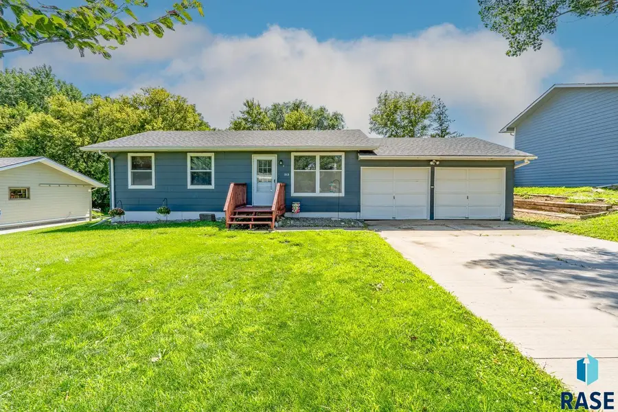 513 Superior Ave, Crooks, SD 57020 - #2