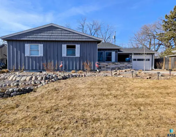 2405 S Lyndale Ave, Sioux Falls, SD 57105