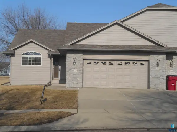 3412 S Harmony Dr, Sioux Falls, SD 57110