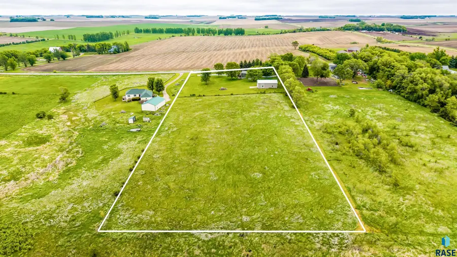 26481 487th Ave, Valley Springs, SD 57068 - #3
