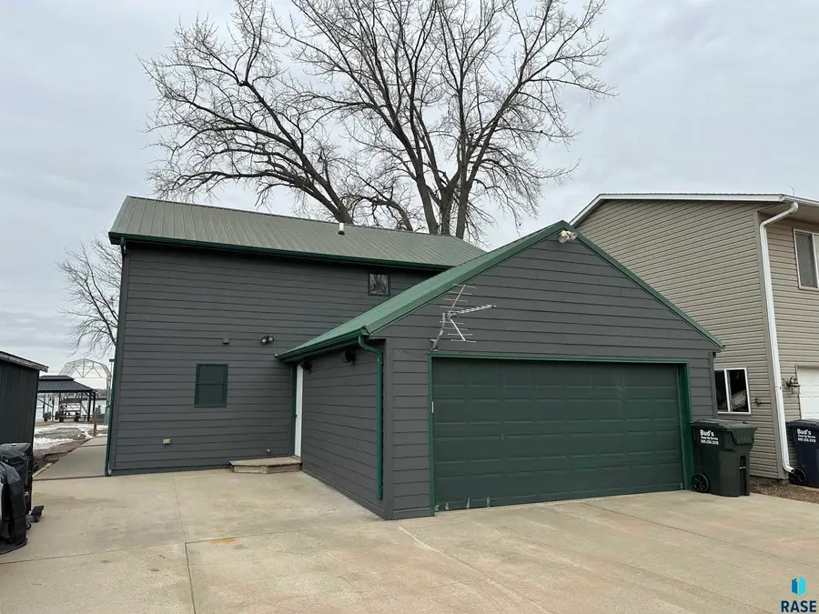 4892 N Spawn Cir, Chester, SD 57016 - #2