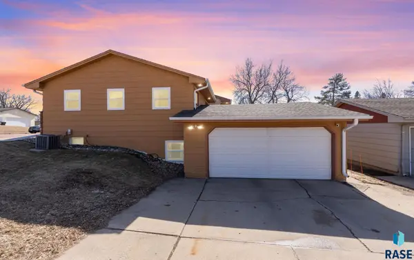 701 S Lowell Ave, Sioux Falls, SD 57103