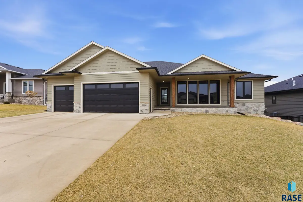 2300 S Galena Ct, Sioux Falls, SD 57110 - #1