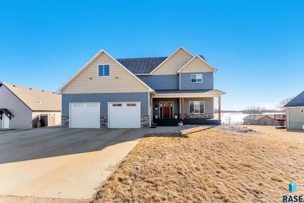 101 Lakeview Dr, Hurley, SD 57036