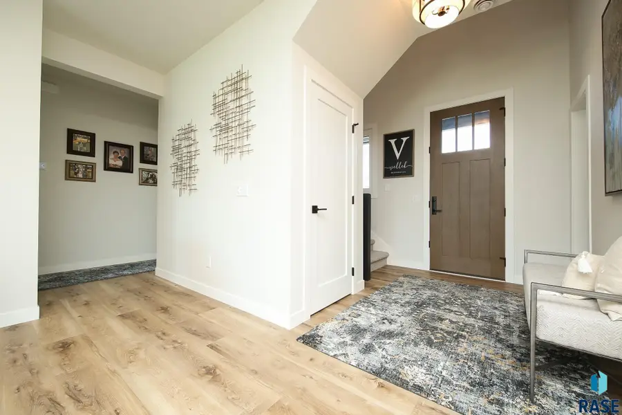 5509 E Canter Ridge Cir, Sioux Falls, SD 57110 - #3