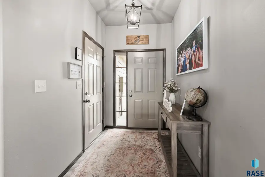 2400 Meadowside Pl, Sioux Falls, SD 57108 - #3