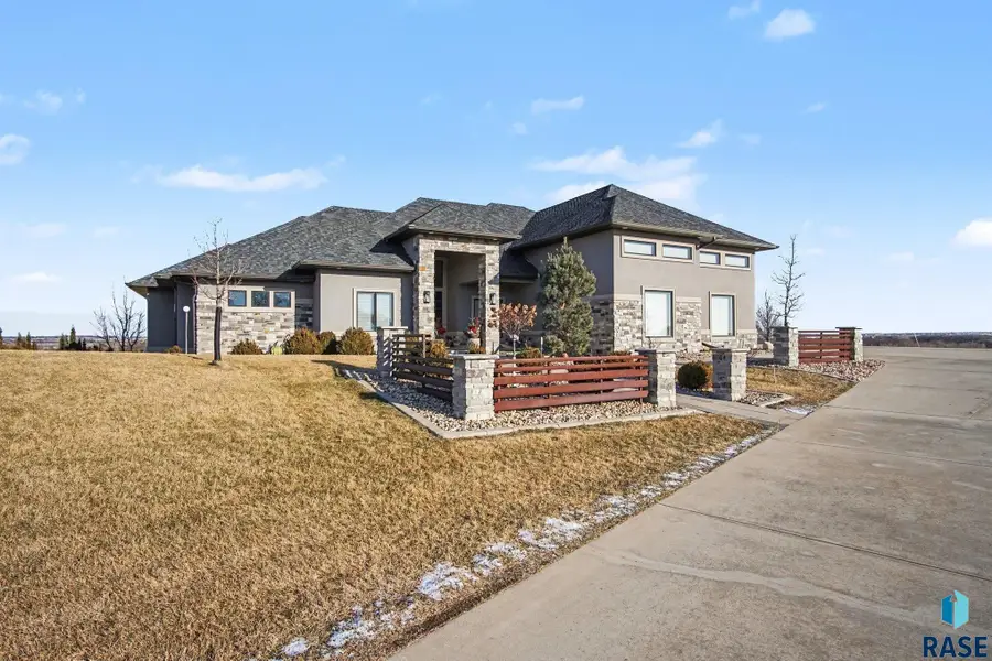 8800 N Kiwanis Ave, Sioux Falls, SD 57107 - #2