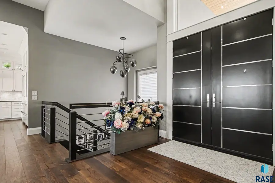 8800 N Kiwanis Ave, Sioux Falls, SD 57107 - #3