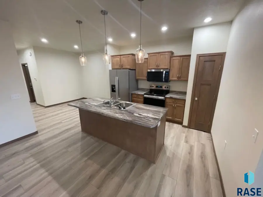 3602 S Heather Ave, Sioux Falls, SD 57106 - #3