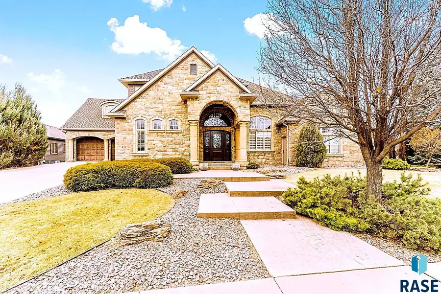 217 W 77th St, Sioux Falls, SD 57108 - #2