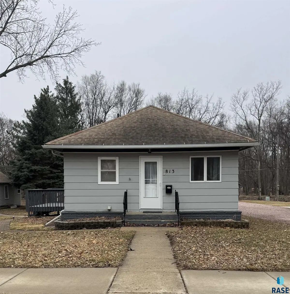 813 E Center St, Madison, SD 57042 - #1